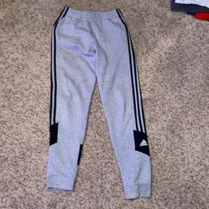 Boys Adidas Joggers (L)